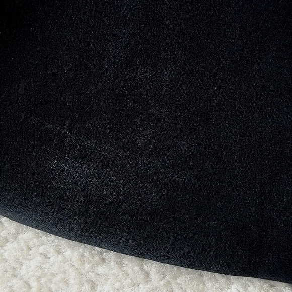 Aritzia Murphy Blouse - Picture 4 of 6